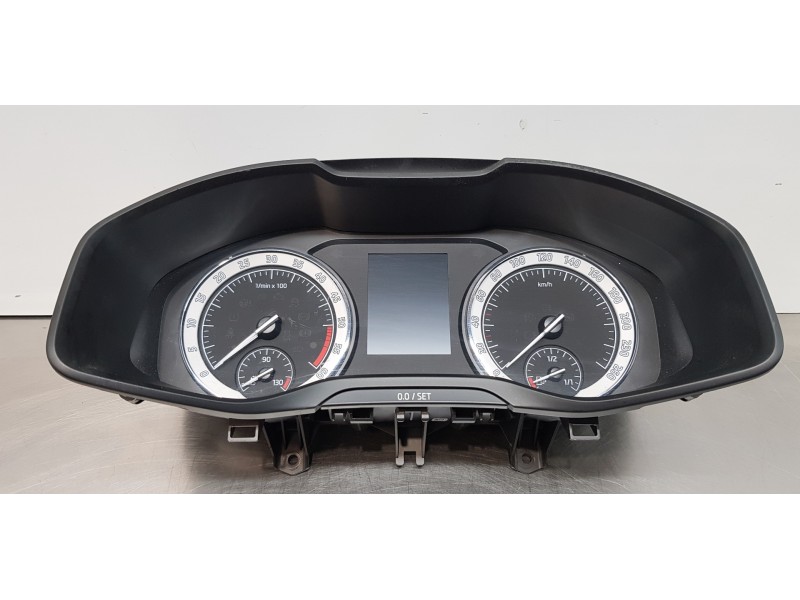 Recambio de cuadro instrumentos para skoda kodiaq style 4x4 referencia OEM IAM 565920751A  