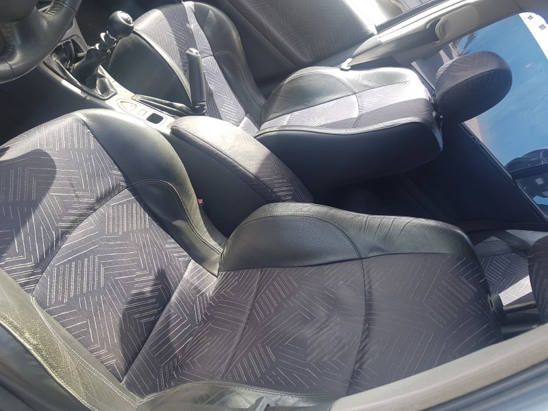 renault laguna ii (bg0) del año 2003