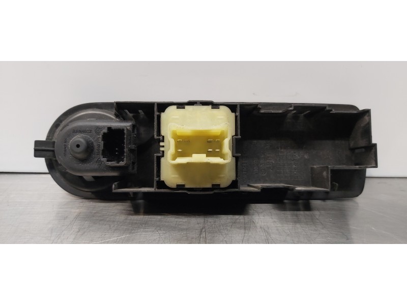 Recambio de mando elevalunas delantero izquierdo para renault clio iv authentique referencia OEM IAM 254118044R 809611667R 