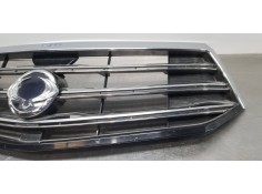 Recambio de rejilla delantera para ssangyong rodius xdi referencia OEM IAM 7941021610 7941121600 7942221600 2