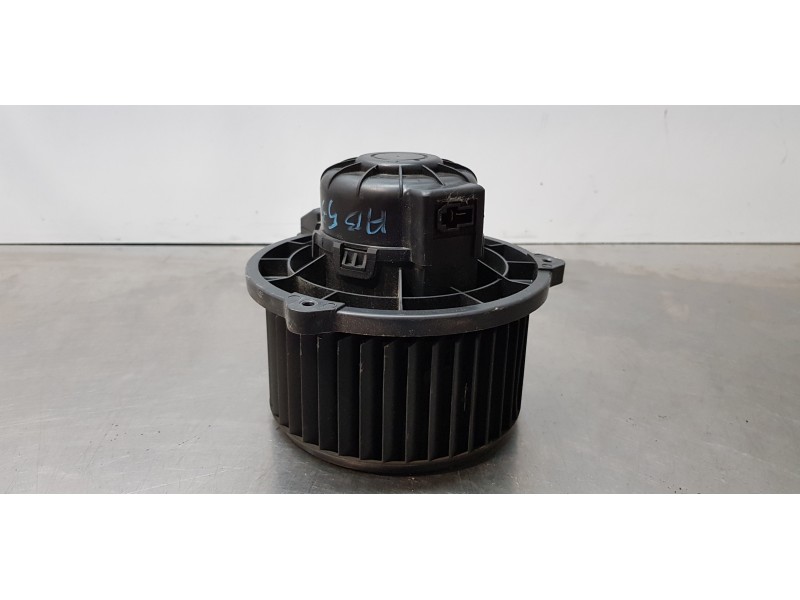 Recambio de motor calefaccion para hyundai i40 premium referencia OEM IAM 971263Z000  