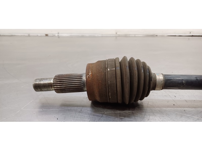 Recambio de transmision trasera derecha para land rover discovery sport pure referencia OEM IAM LR060412 FK724B402AB 