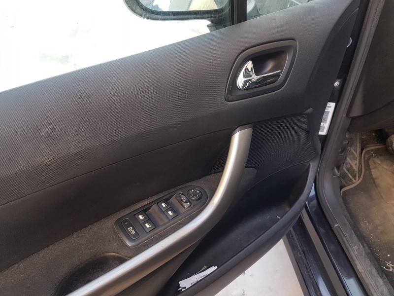 peugeot 308 sw del año 2008