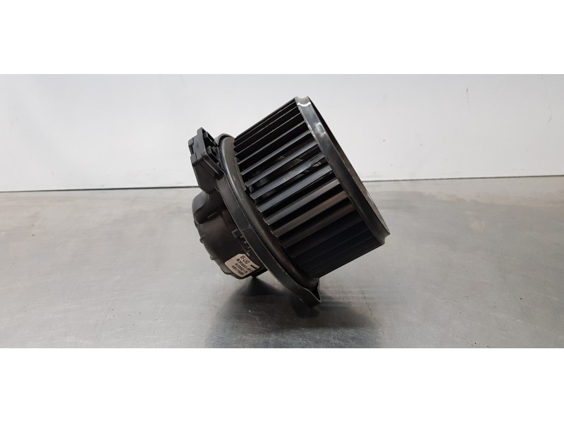 Recambio de motor calefaccion para hyundai i40 premium referencia OEM IAM 971263Z000  