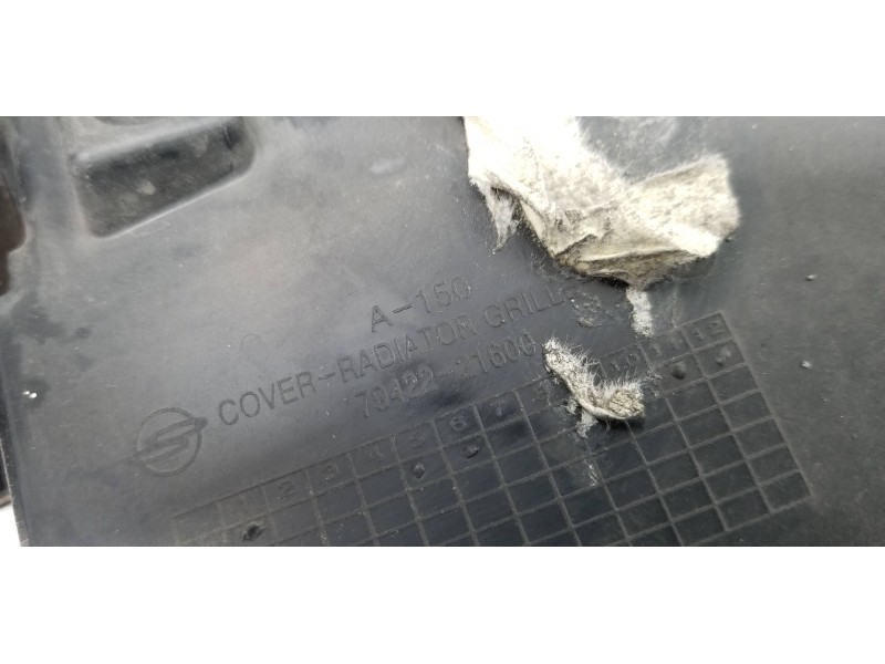 Recambio de rejilla delantera para ssangyong rodius xdi referencia OEM IAM 7941021610 7941121600 7942221600