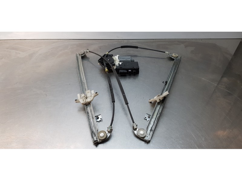 Recambio de elevalunas delantero izquierdo para lancia phedra (180) 2.2 jtd 16v executive referencia OEM IAM 1400208480   Recambio de elevalunas delantero izquierdo para lancia phedra (180) 2.2 jtd 16v executive referencia OEM IAM 1400208480