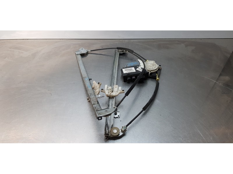 Recambio de elevalunas delantero izquierdo para lancia phedra (180) 2.2 jtd 16v executive referencia OEM IAM 1400208480   Recambio de elevalunas delantero izquierdo para lancia phedra (180) 2.2 jtd 16v executive referencia OEM IAM 1400208480