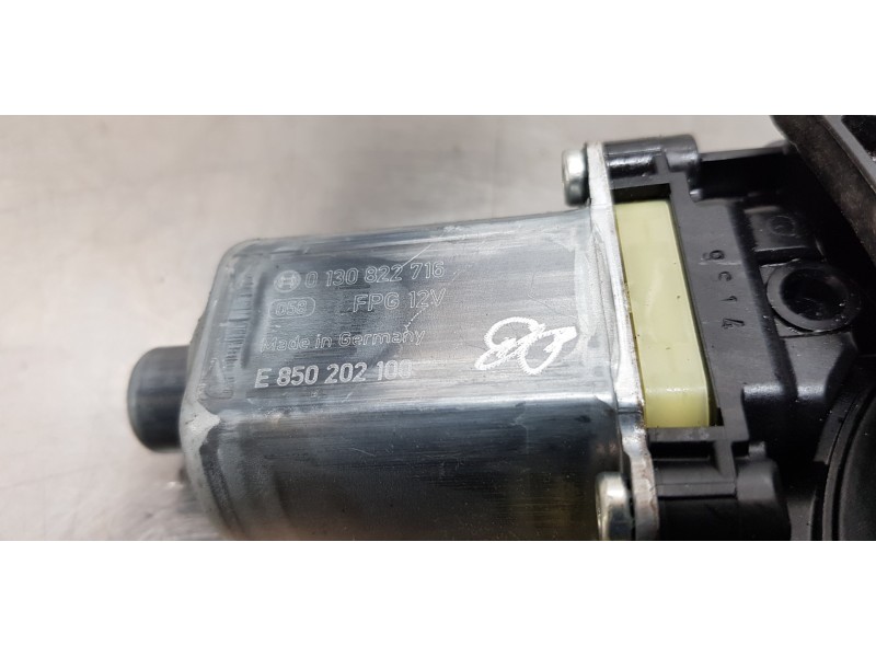 Recambio de elevalunas delantero derecho para skoda kodiaq style 4x4 referencia OEM IAM 565837462 5Q0959802B 