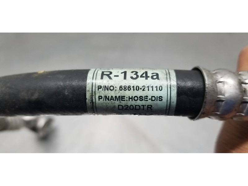 Recambio de tubos aire acondicionado para ssangyong rodius xdi referencia OEM IAM 6861021110  