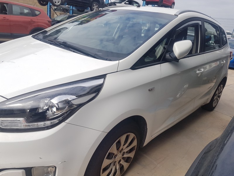 kia carens ( ) del año 2017