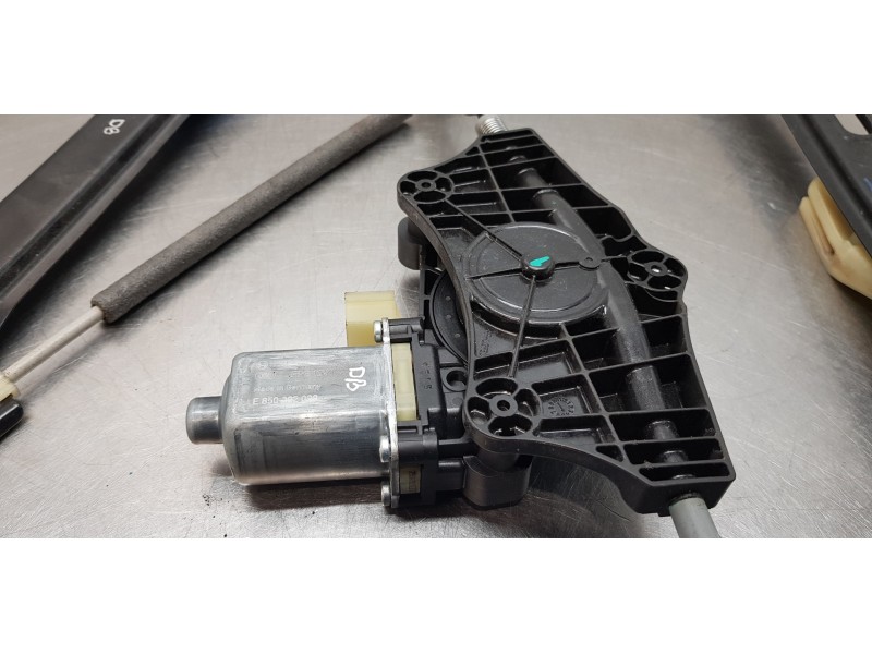 Recambio de elevalunas delantero izquierdo para skoda kodiaq style 4x4 referencia OEM IAM 565837461 5Q0959801B 