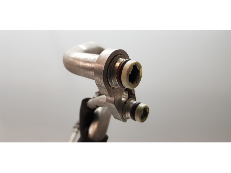 Recambio de tubos aire acondicionado para land rover discovery sport pure referencia OEM IAM LR094024 GJ3219A834AF 