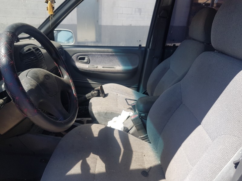 kia sportage del año 2000