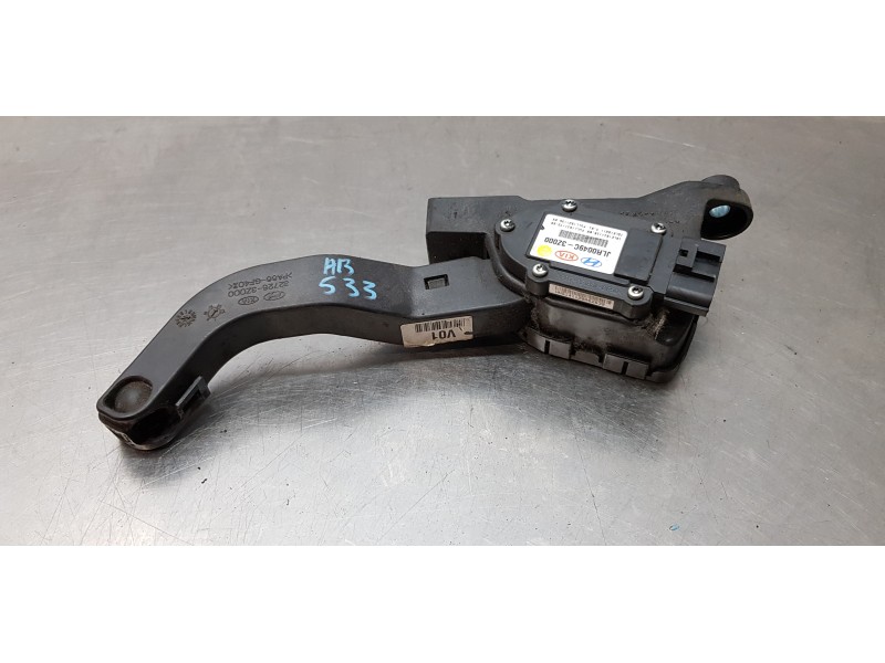 Recambio de pedal acelerador para hyundai i40 premium referencia OEM IAM 327273R300  