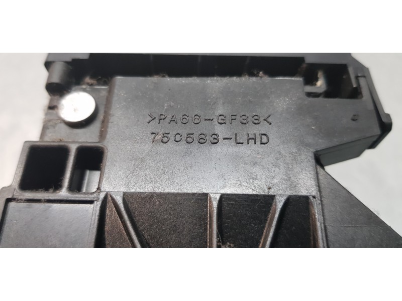 Recambio de palanca cambio para toyota auris touring sports (e18) hybrid active referencia OEM IAM 75C583LHD  