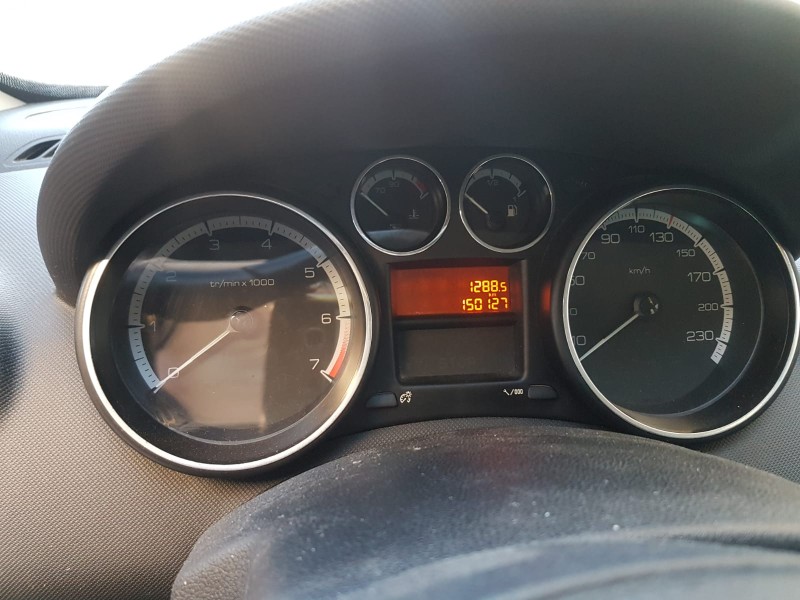 peugeot 308 sw del año 2008