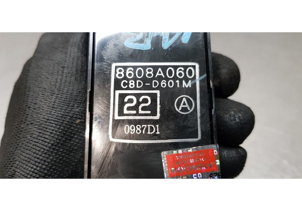Recambio de mando elevalunas delantero izquierdo para mitsubishi outlander (cw0) 2.0 di-d invite referencia OEM IAM 8608A060  