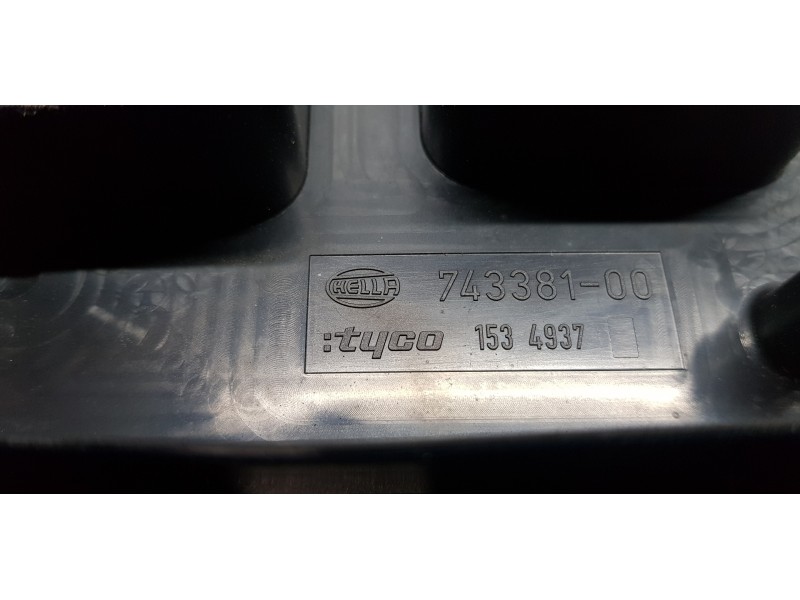 Recambio de caja reles / fusibles para opel astra h berlina comfort referencia OEM IAM 13145041 5DK008668  Recambio de caja reles / fusibles para opel astra h berlina comfort referencia OEM IAM 13145041 5DK008668
