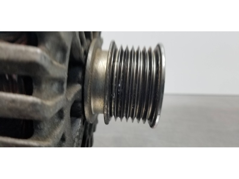 Recambio de alternador para mercedes clase m (w166) ml 350 bluetec (166.004) referencia OEM IAM A0009067400  