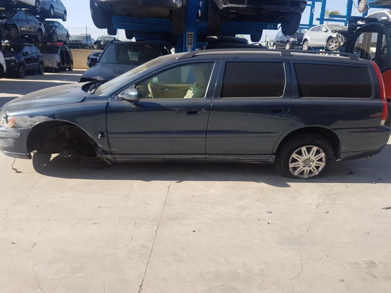 volvo v70 familiar del año 2005