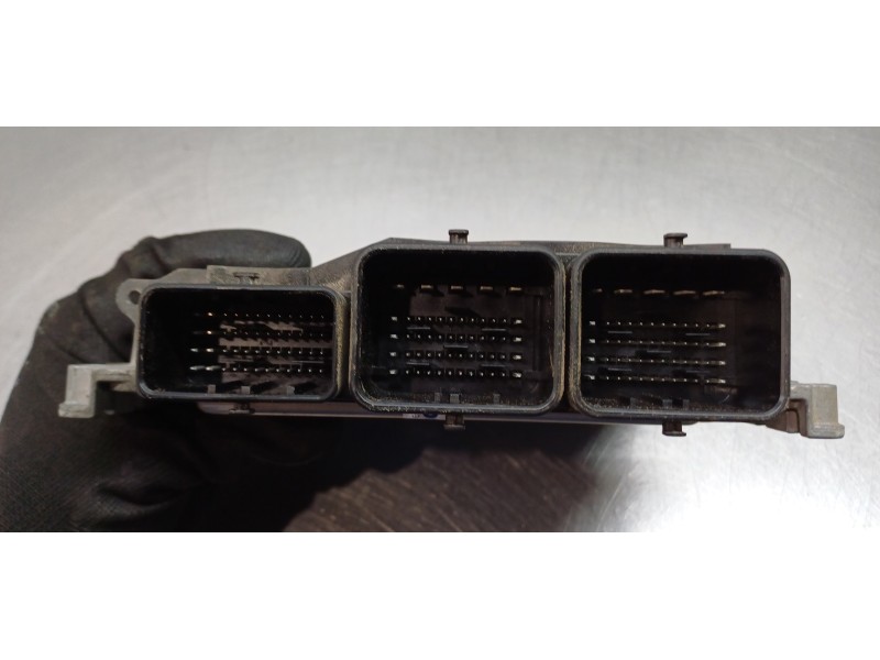 Recambio de centralita motor uce para ford fiesta (cb1) trend referencia OEM IAM AV2112A650GC 0281017831  Recambio de centralita motor uce para ford fiesta (cb1) trend referencia OEM IAM AV2112A650GC 0281017831