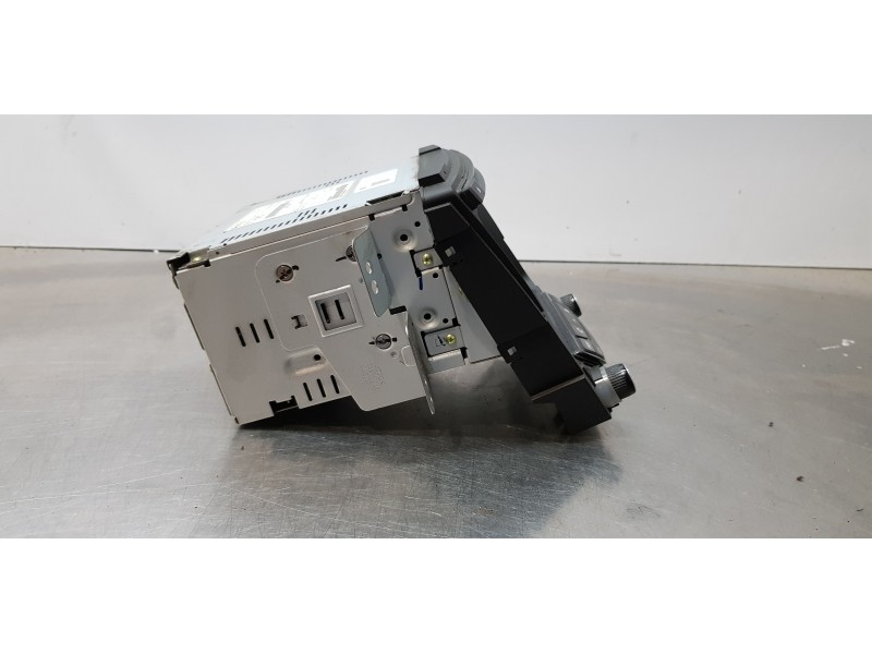 Recambio de sistema navegacion gps para hyundai i40 premium referencia OEM IAM 965603Z100  