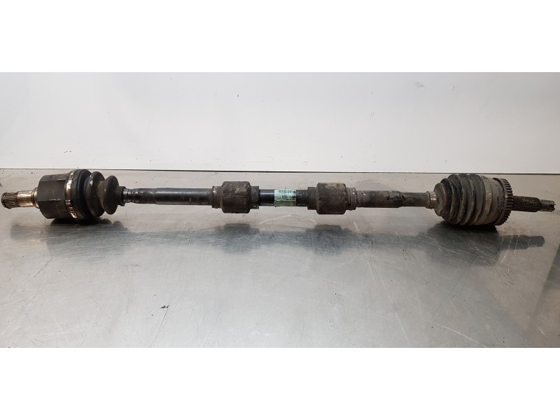 Recambio de transmision delantera derecha para hyundai i40 premium referencia OEM IAM 495013Z450  