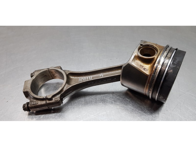 Recambio de piston para skoda octavia lim. (5e3) active referencia OEM IAM 04L107065AM001 03L105401A 