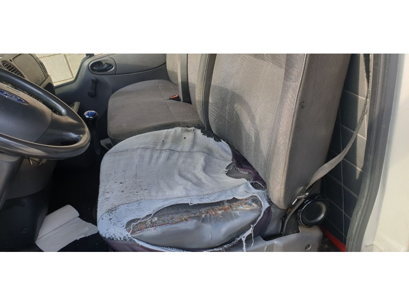 ford transit caja cerrada, larga (fy) (2000 =>) del año 2000