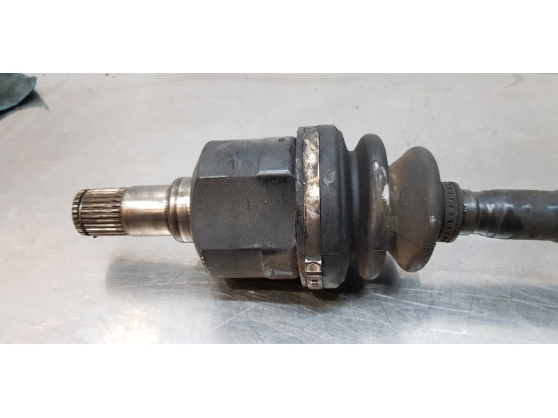 Recambio de transmision delantera derecha para hyundai i40 premium referencia OEM IAM 495013Z450  