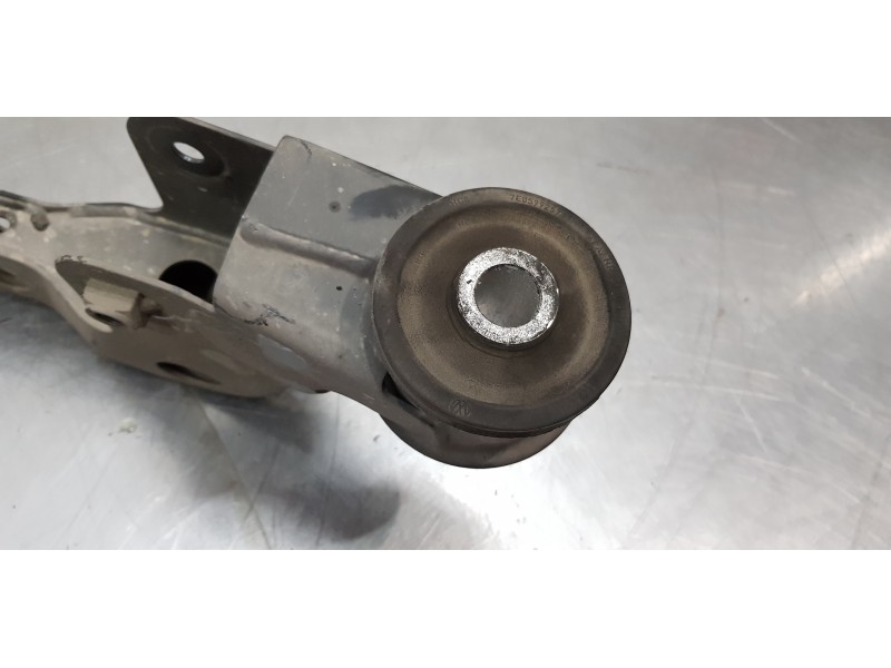 Recambio de soporte cambio para volkswagen t5 bus (7e) caravelle comfortline lang 4motion referencia OEM IAM 7E0599421A  