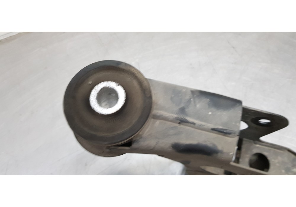 Recambio de soporte cambio para volkswagen t5 bus (7e) caravelle comfortline lang 4motion referencia OEM IAM 7E0599421A  