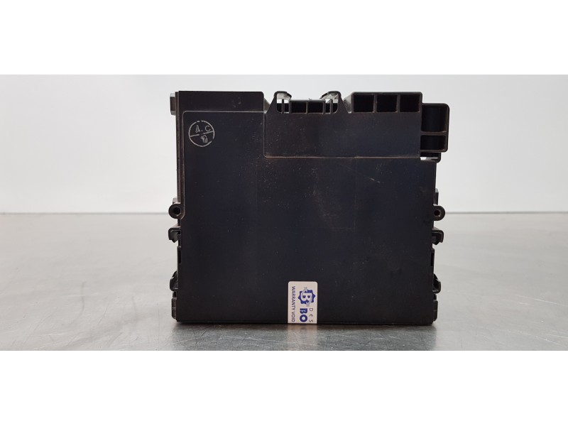 Recambio de modulo electronico para toyota corolla (e21) hybrid active referencia OEM IAM 8674012040 1043486731 