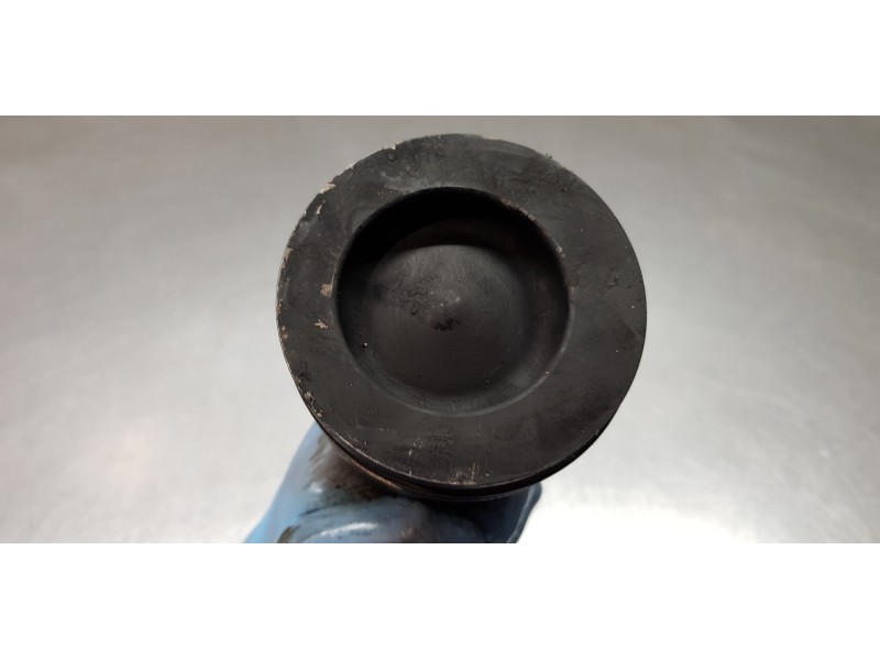 Recambio de piston para skoda octavia lim. (5e3) active referencia OEM IAM 04L107065AM001 03L105401A 