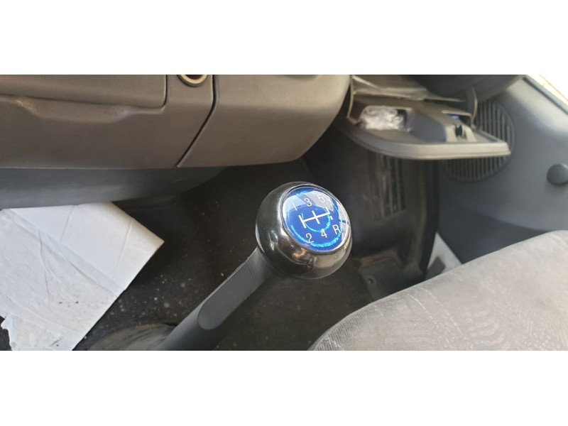 ford transit caja cerrada, larga (fy) (2000 =>) del año 2000