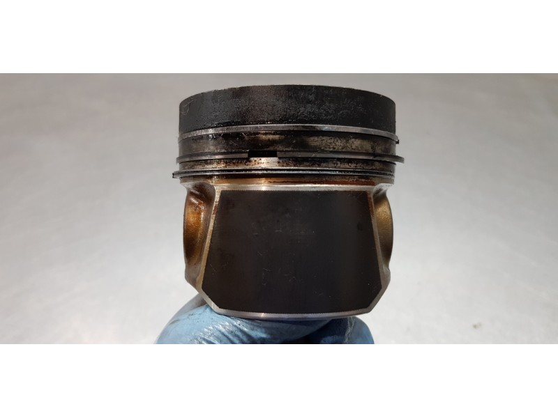 Recambio de piston para skoda octavia lim. (5e3) active referencia OEM IAM 04L107065AM001 03L105401A 