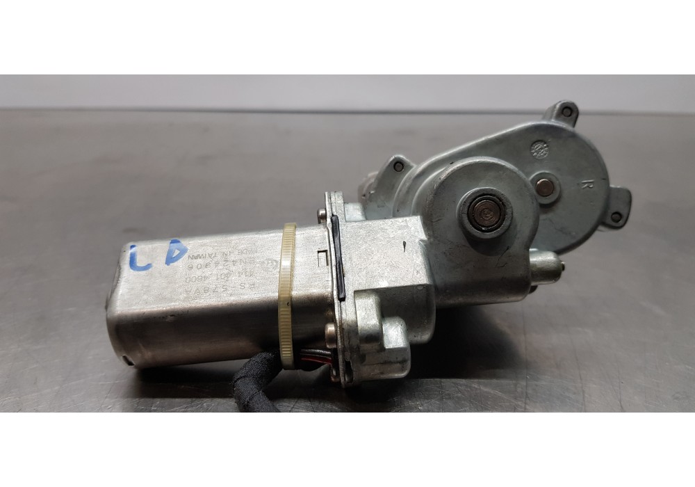 Recambio de motor cierre centralizado trasero derecho para volkswagen t5 bus (7e) caravelle comfortline lang 4motion referencia 