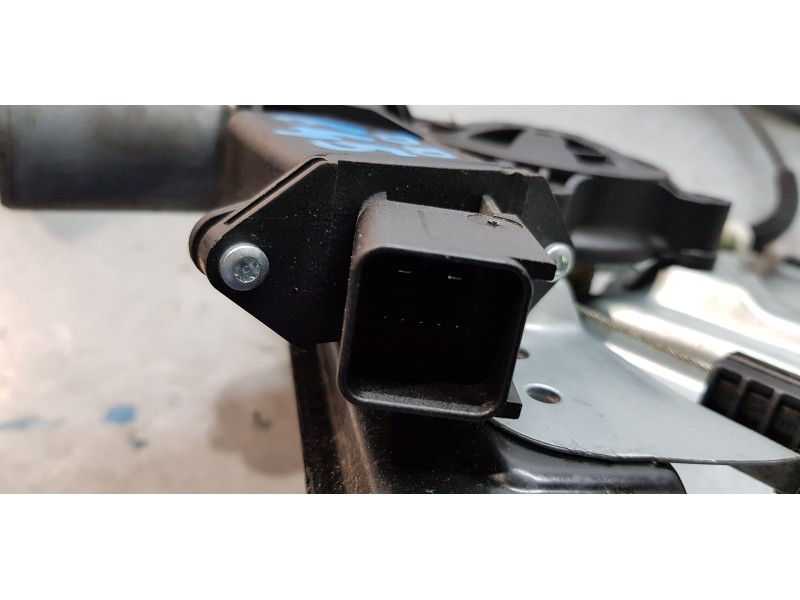 Recambio de elevalunas delantero derecho para opel zafira tourer expression referencia OEM IAM 13260138   Recambio de elevalunas delantero derecho para opel zafira tourer expression referencia OEM IAM 13260138