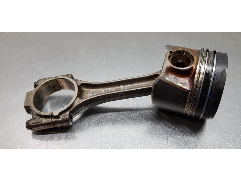 Recambio de piston para skoda octavia lim. (5e3) active referencia OEM IAM 04L107065AM001 03L105401A 