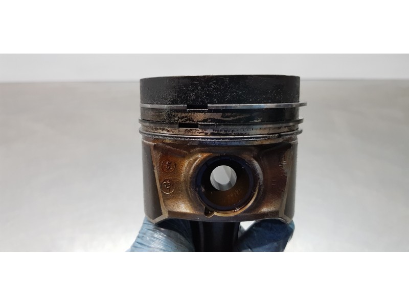 Recambio de piston para skoda octavia lim. (5e3) active referencia OEM IAM 04L107065AM001 03L105401A 