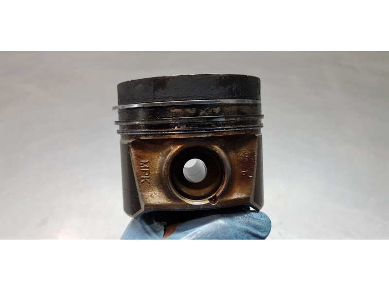 Recambio de piston para skoda octavia lim. (5e3) active referencia OEM IAM 04L107065AM001 03L105401A 