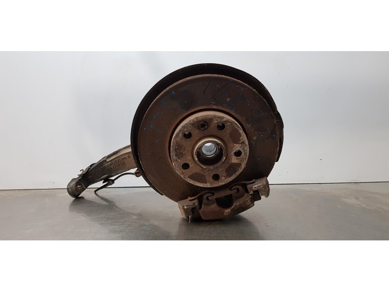 Recambio de mangueta delantera izquierda para volkswagen touareg (7la) tdi r5 referencia OEM IAM 7L6407257A  