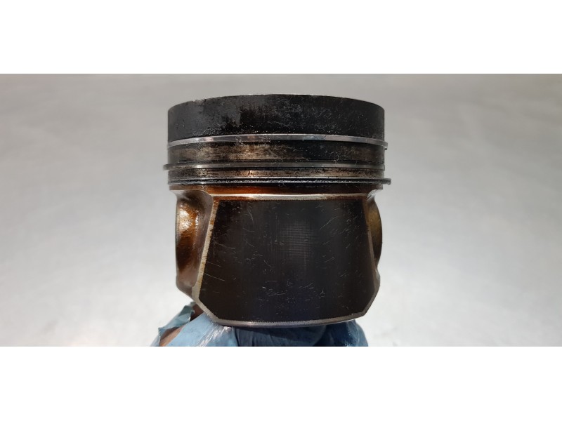 Recambio de piston para skoda octavia lim. (5e3) active referencia OEM IAM 04L107065AM001 03L105401A 