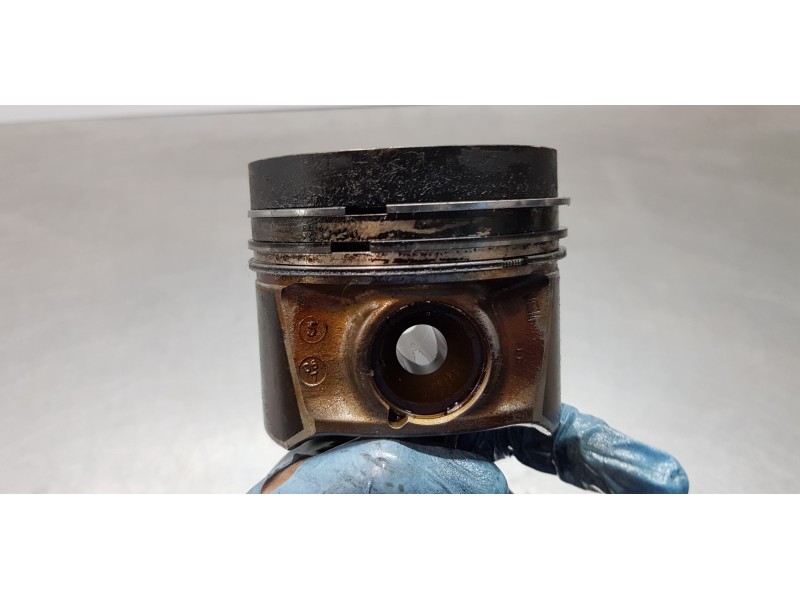 Recambio de piston para skoda octavia lim. (5e3) active referencia OEM IAM 04L107065AM001 03L105401A 