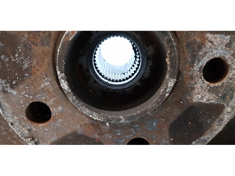 Recambio de mangueta delantera izquierda para volkswagen touareg (7la) tdi r5 referencia OEM IAM 7L6407257A  