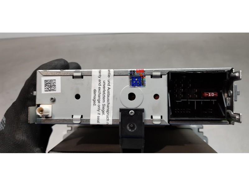 Recambio de sistema audio / radio cd para volkswagen caddy ka/kb (2c) kasten bluemotion referencia OEM IAM 5K0035156A  