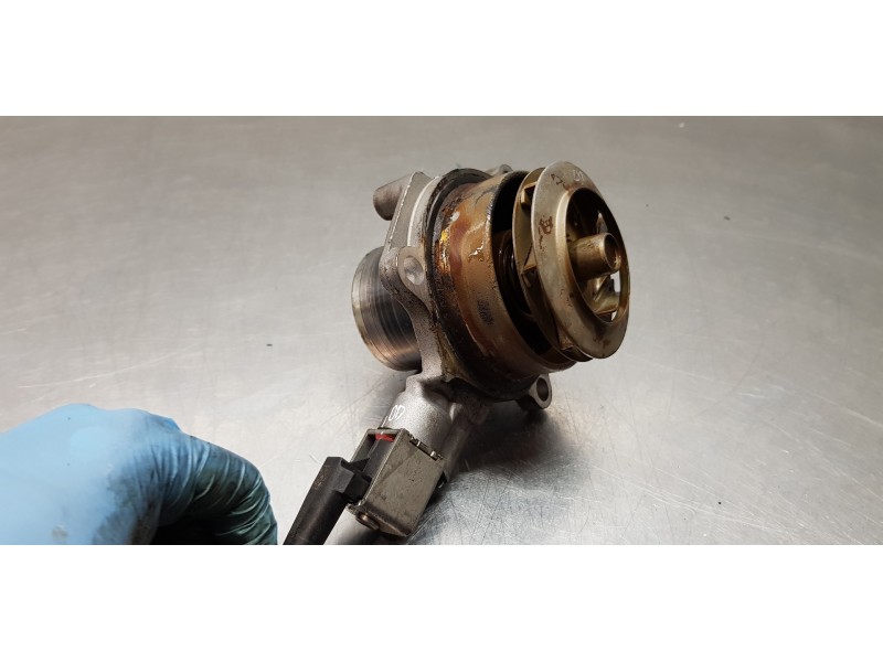 Recambio de bomba agua para skoda octavia lim. (5e3) active referencia OEM IAM 04L121011L 04L907284 
