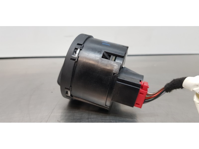 Recambio de mando luces para skoda kodiaq style 4x4 referencia OEM IAM 3V0941431  