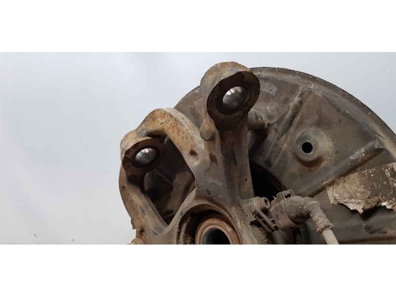 Recambio de mangueta delantera izquierda para volkswagen touareg (7la) tdi r5 referencia OEM IAM 7L6407257A  