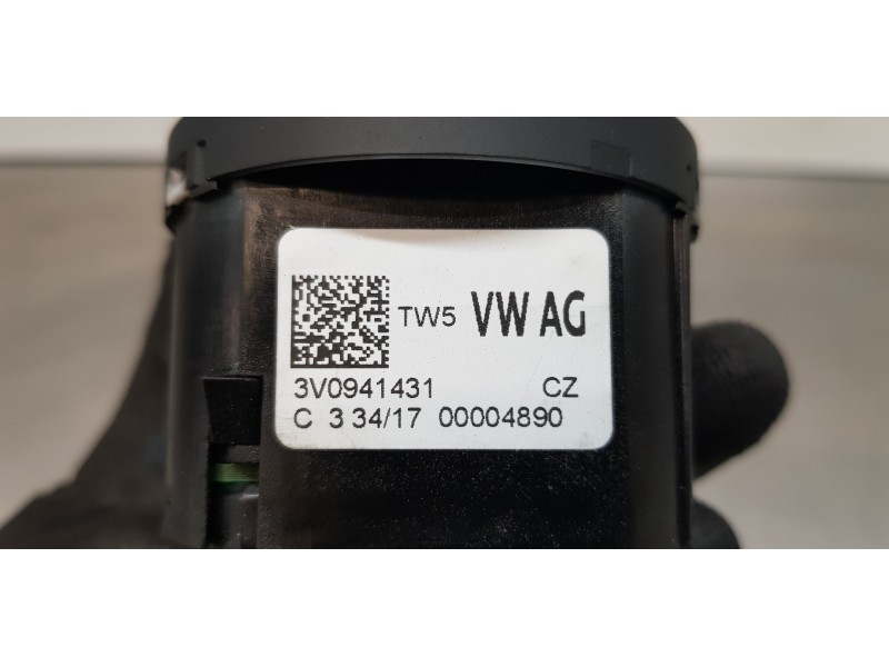 Recambio de mando luces para skoda kodiaq style 4x4 referencia OEM IAM 3V0941431  